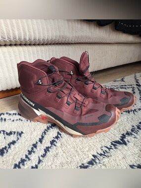 Salomon Lace-Up Gore-Tex Hiking Boots in Burgundy and Black